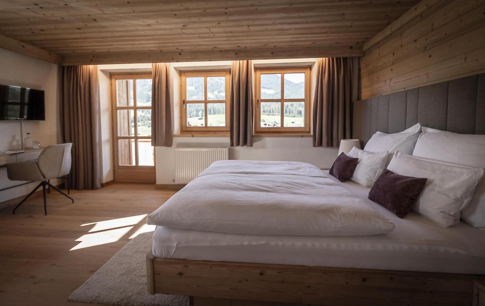 Superior Zimmer mit Kingsize-Bett